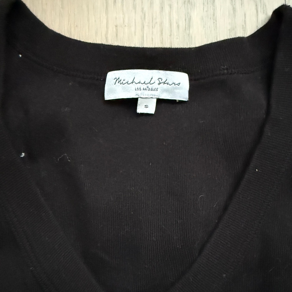 NEW Maya V Neck Tank - Picture 3 of 3
